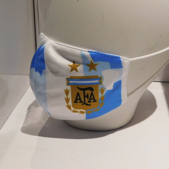 Argentina Supporters Face Covering - Picture 1 of 2